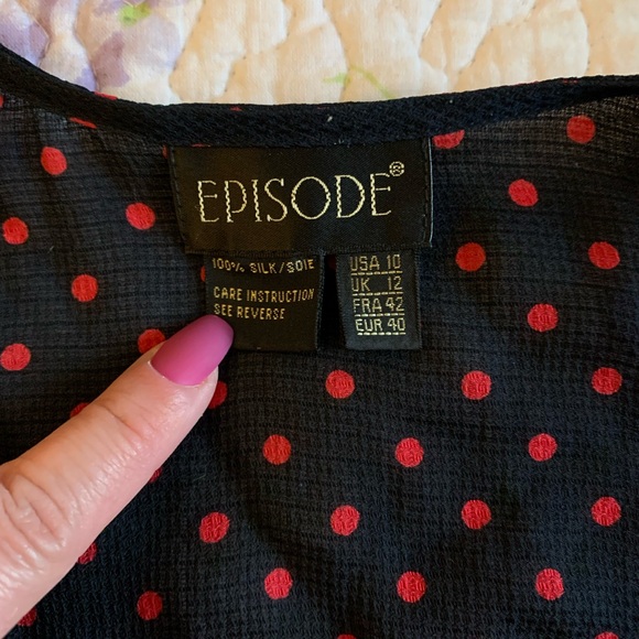 Black and red polka dot bow blouse. Size 10 - Picture 2 of 6
